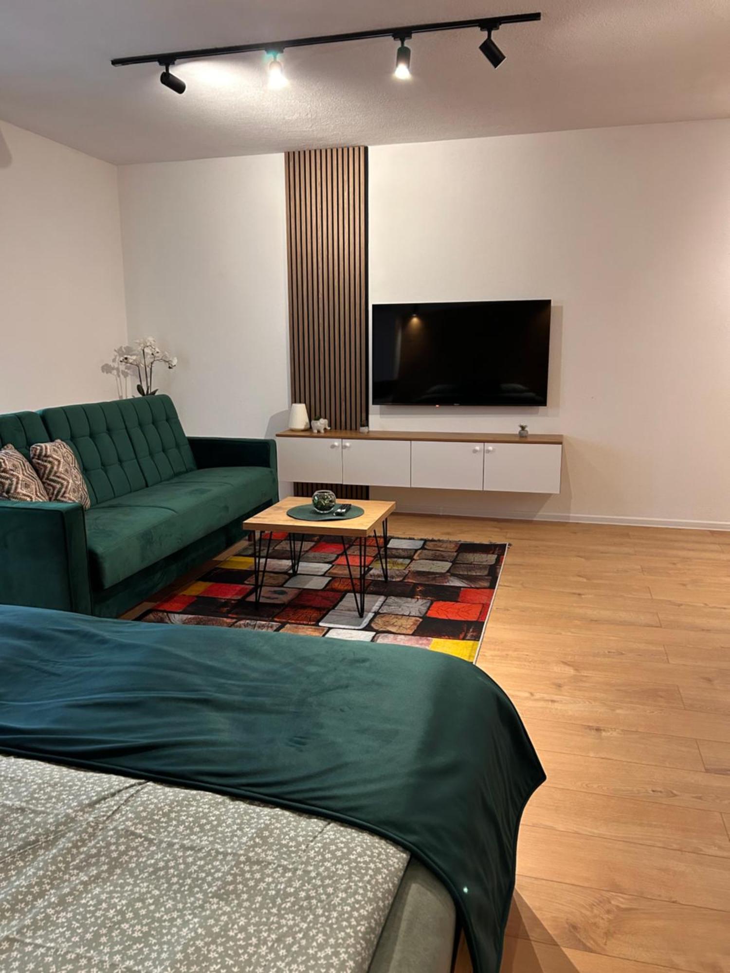 Apartment Stars *